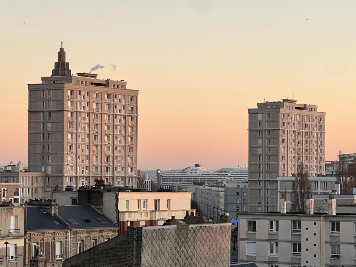 Le Petit Nid Perche Sous Les Toits, Vue Mer 勒阿弗尔 外观 照片
